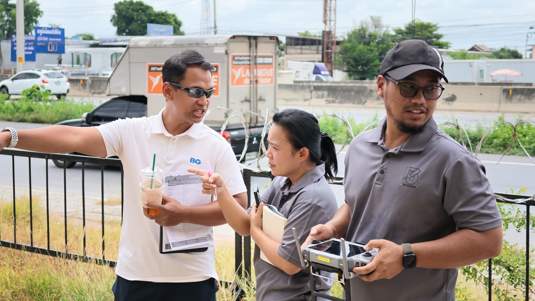 หน้างานจริง M400 External Wall Cleaning 1