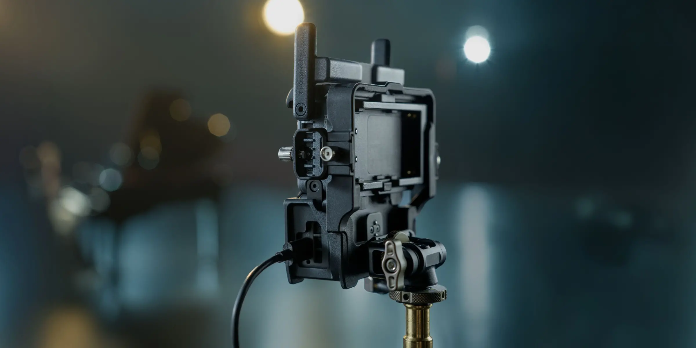 โซลูชันจ่ายไฟ DJI SDR Transmission 2 — NP-F, USB-C PD และจ่ายไฟจากกิมบอล Ronin